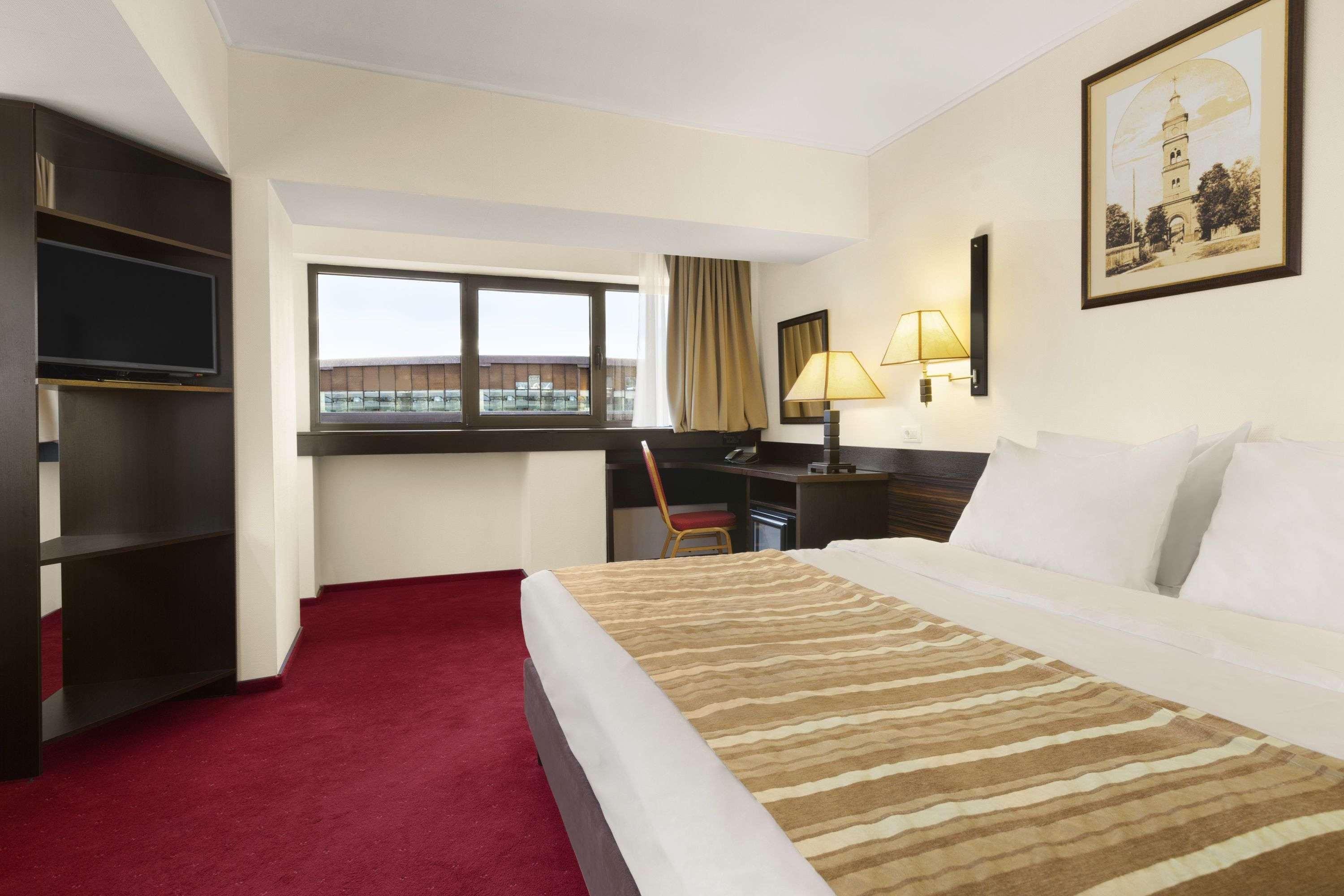 Ramada Iasi City Center Kültér fotó