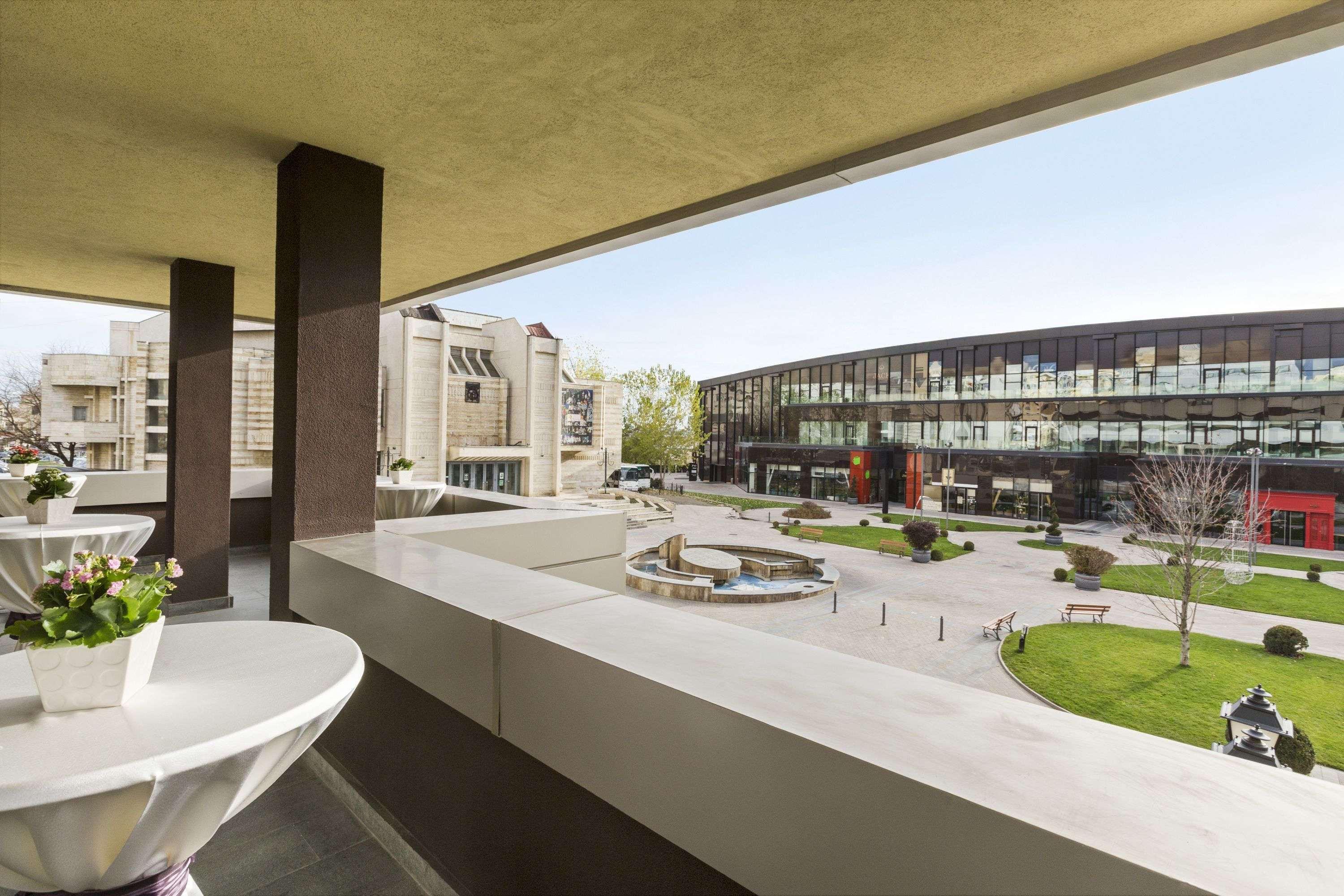 Ramada Iasi City Center Kültér fotó