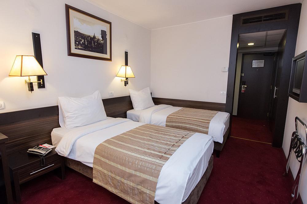 Ramada Iasi City Center Kültér fotó