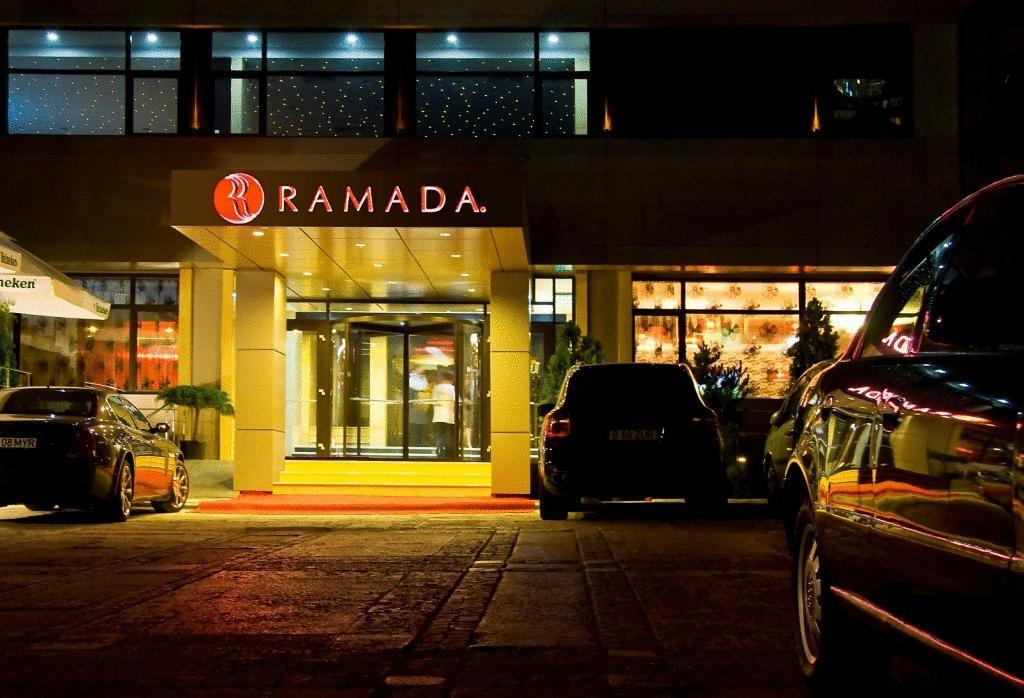 Ramada Iasi City Center Kültér fotó
