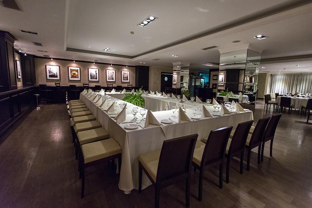 Ramada Iasi City Center Kültér fotó